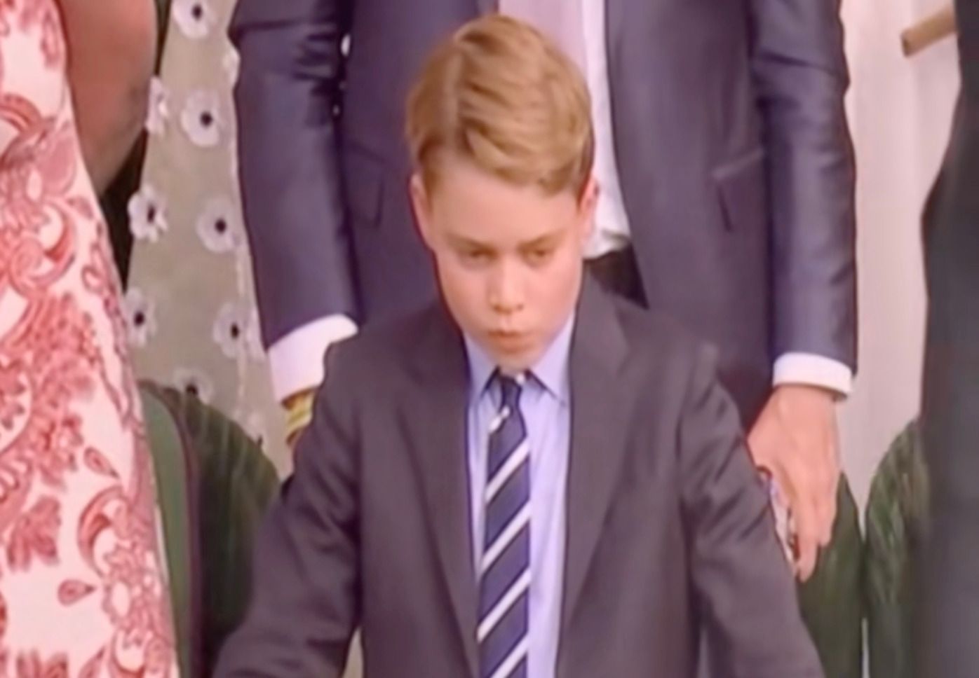 Видео с принцем Джорджем на финале Уимблдона стало вирусным Видео с принцем Джорджем на финале Уимблдона стало вирусным