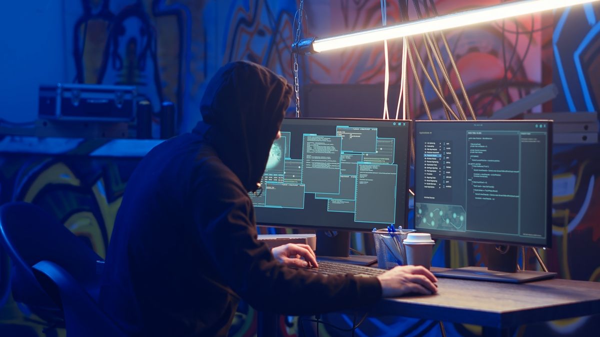 Кібератаки Росії проти Заходу і шпигунський вірус ГРУ – нова загроза, реакція Британії