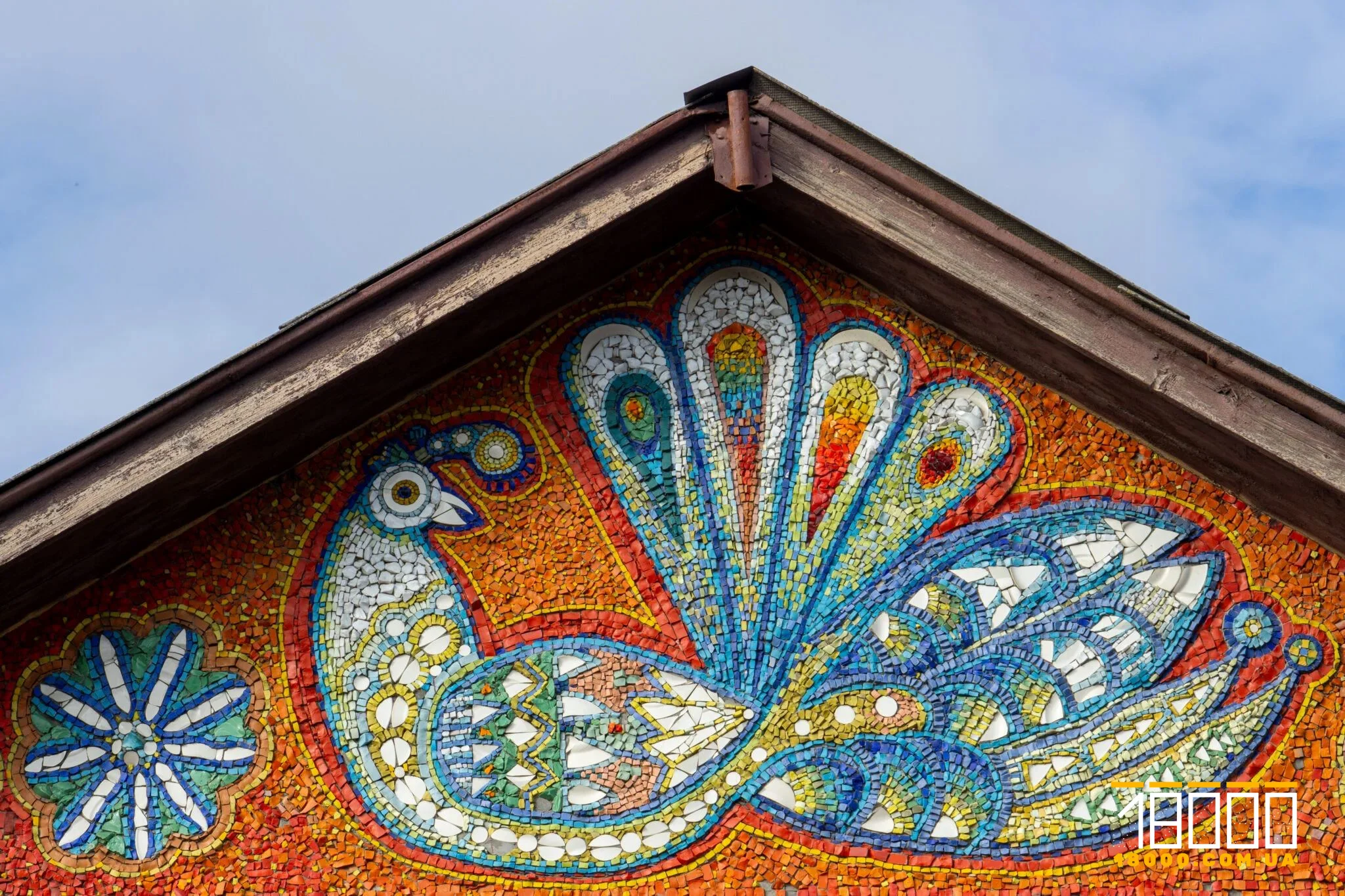 Мозаика "Птица" Аллы Горской и Виктора Зарецкого