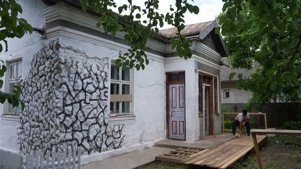 Белый дом в деревне Белый дом в деревне