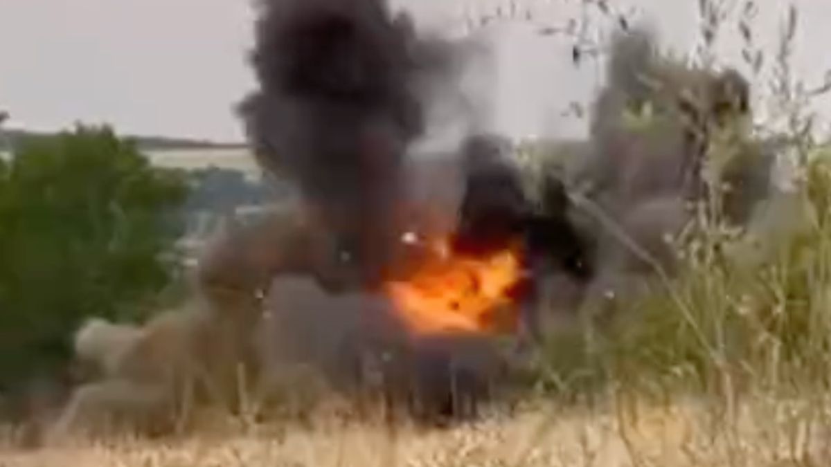 Российские добровольцы прорвались в тыл оккупантов Российские добровольцы прорвались в тыл оккупантов