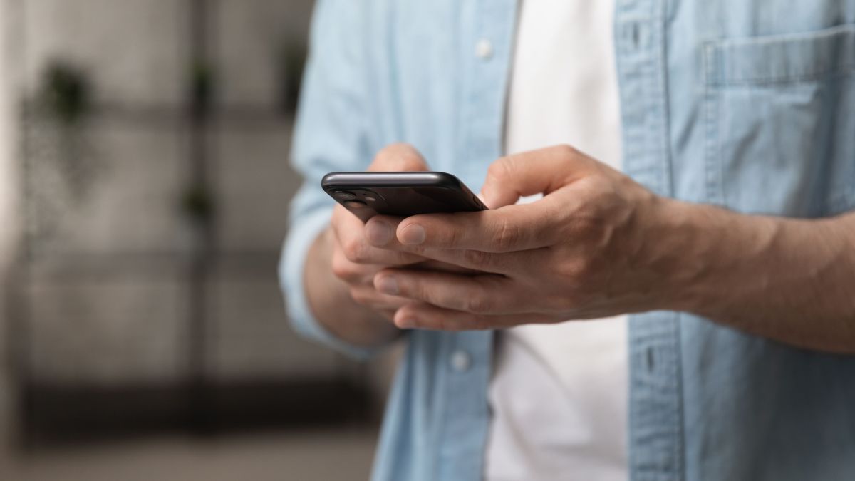 В России чиновников заставляют перейти на мессенджер, который контролируется спецслужбами, –разведка - Техно