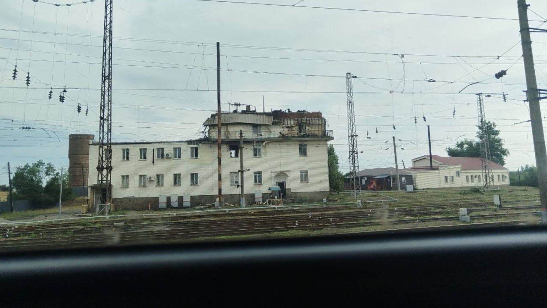 Повреждение станции Лихая Повреждение станции Лихая