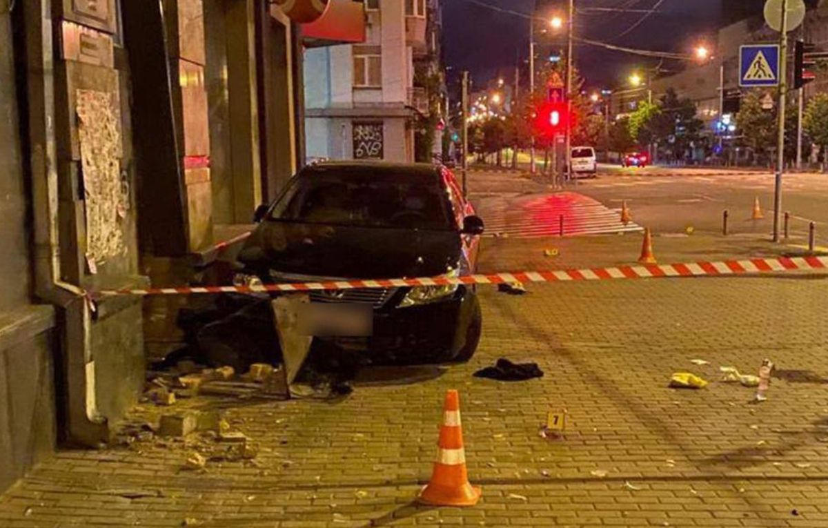 Молочный, сбивший женщину, был пьян, - Руслан Кравченко - новости Киева - 24 Канал Молочный, сбивший женщину, был пьян, - Руслан Кравченко - новости Киева - 24 Канал