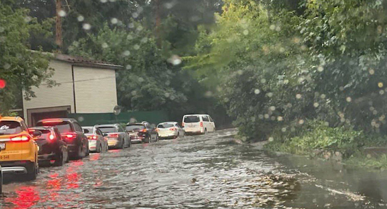 Стихия парализовала Москву