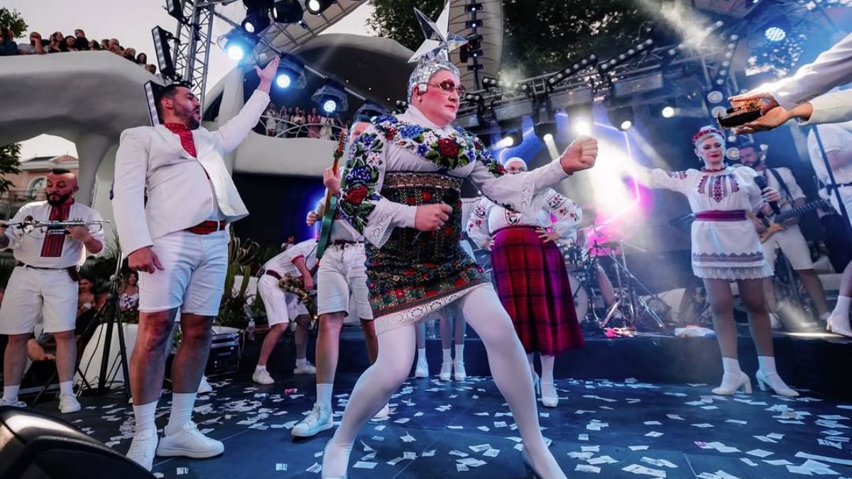 Верка Сердючка на выступлении