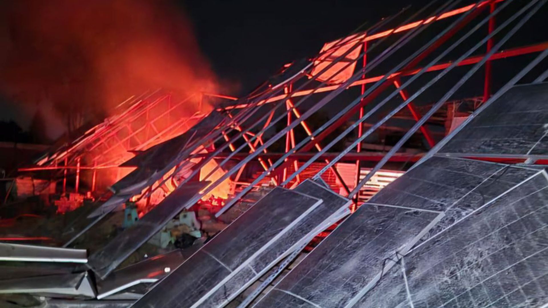 Вибухи Кривий Ріг сьогодні 23 липня - місто потрапило під атаку БпЛА - 24 Канал Вибухи Кривий Ріг сьогодні 23 липня - місто потрапило під атаку БпЛА - 24 Канал