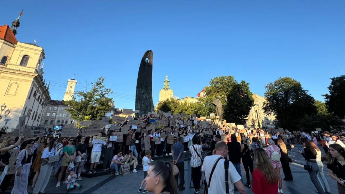 Москва хоче використати суспільні протести проти закону щодо НАБУ у власних інтересах