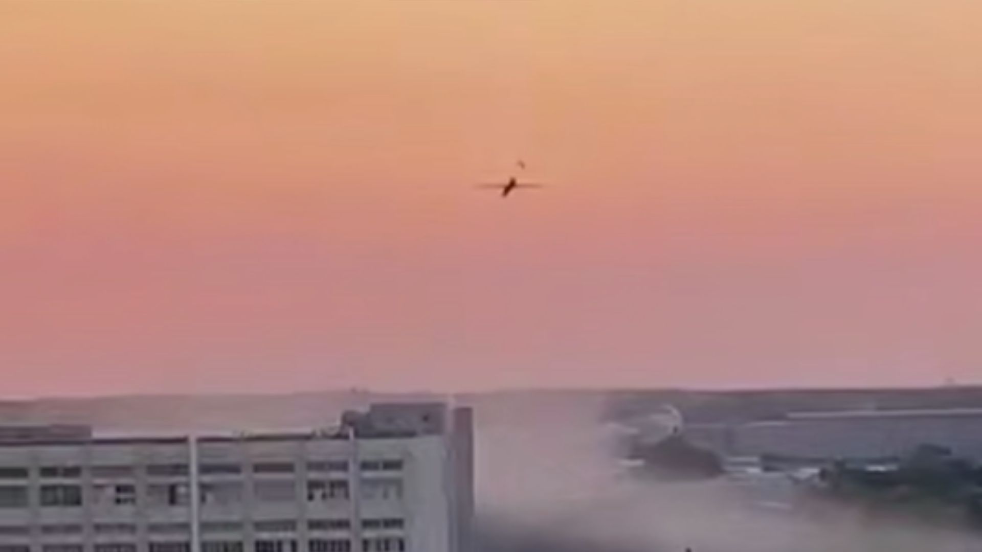 Дрон атакует завод "Сигнал" Дрон атакует завод "Сигнал"