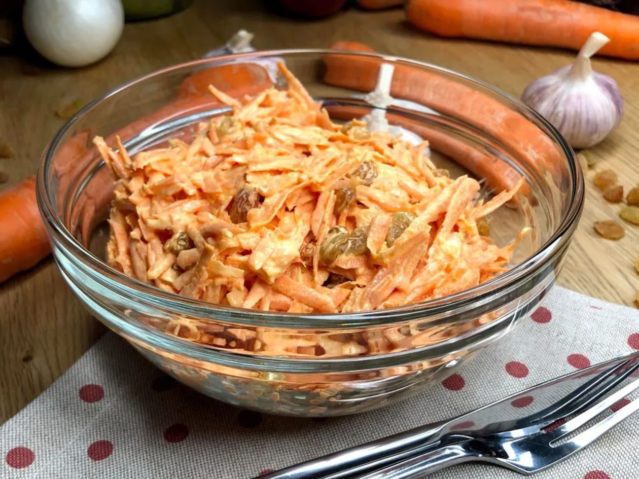 Изысканный салат из моркови Изысканный салат из моркови
