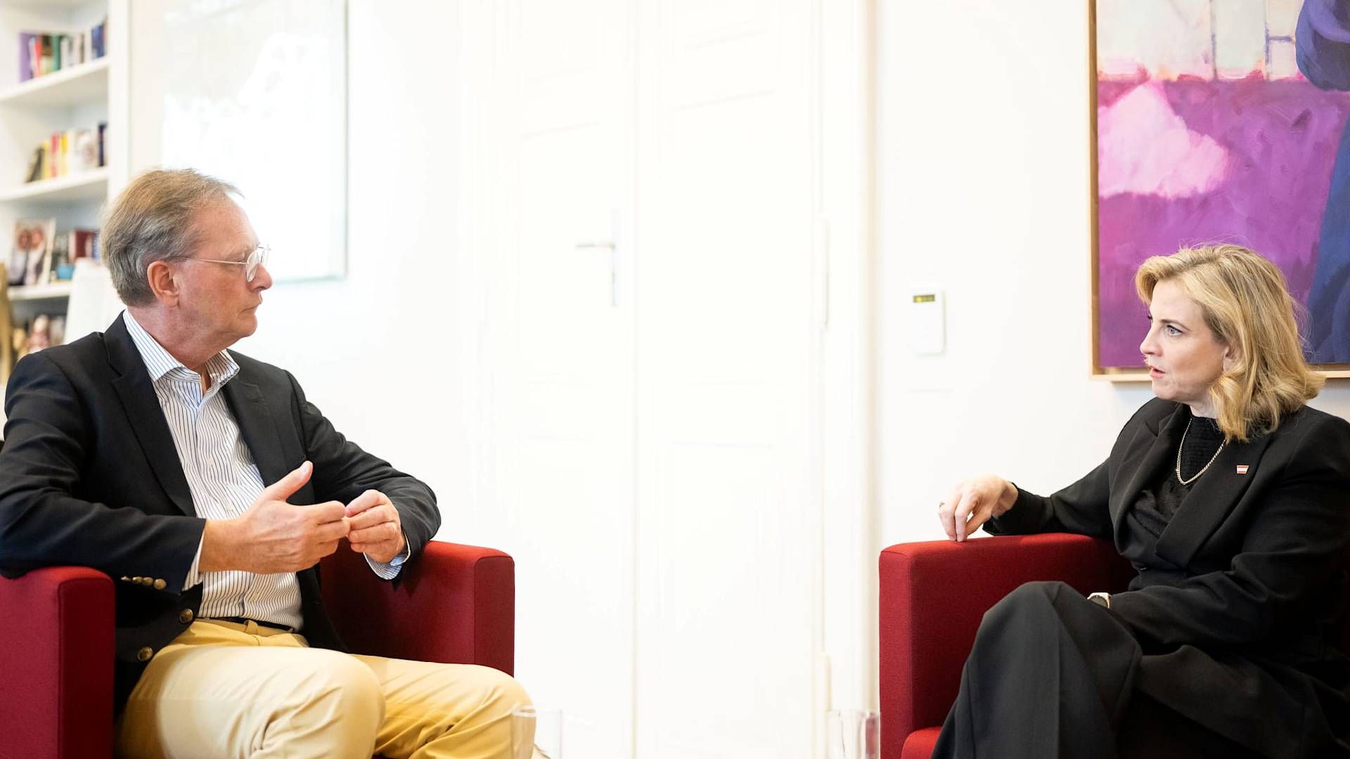 Глава МИД Австрии подчеркнула, что Россия не хочет мира Глава МИД Австрии подчеркнула, что Россия не хочет мира