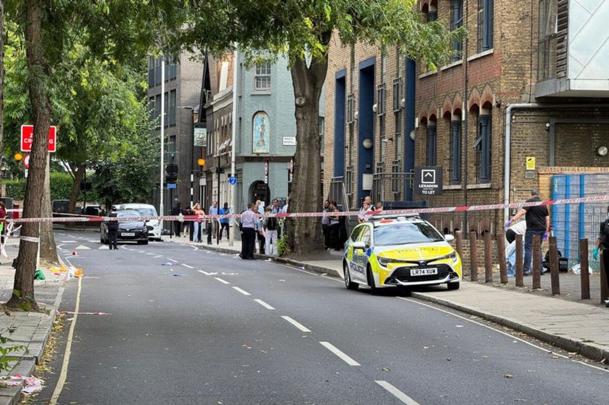 Різанина в Лондон 28 липня Різанина в Лондон 28 липня