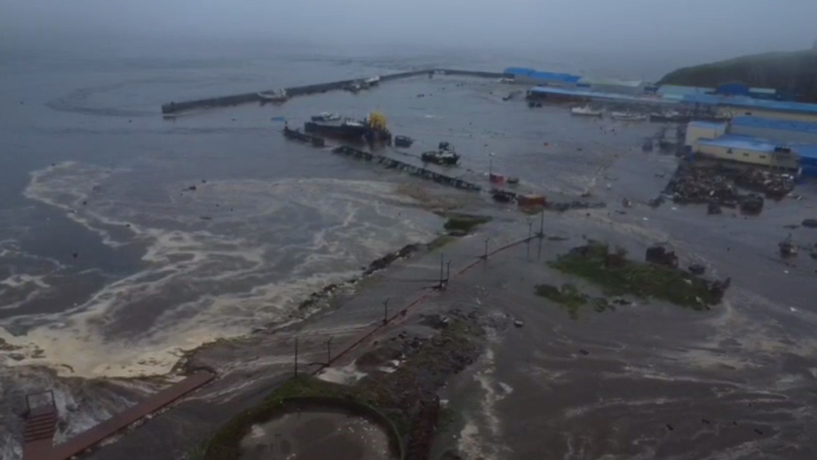 Сильное землетрясение всколыхнуло Камчатку: кадры последствий мощной стихии - 24 Канал