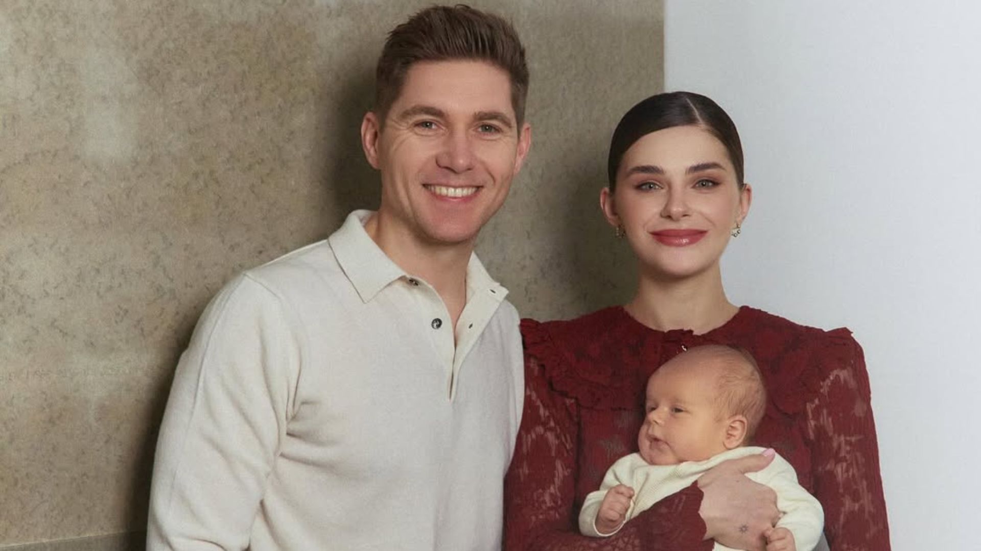 Владимир Остапчук и Екатерина Полтавская с сыном Тимофеем