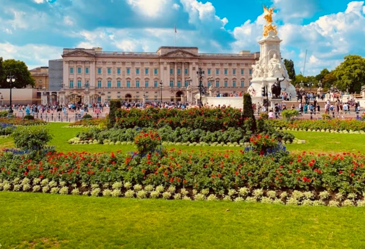 В Британии ищут садовника в Букингемский дворец