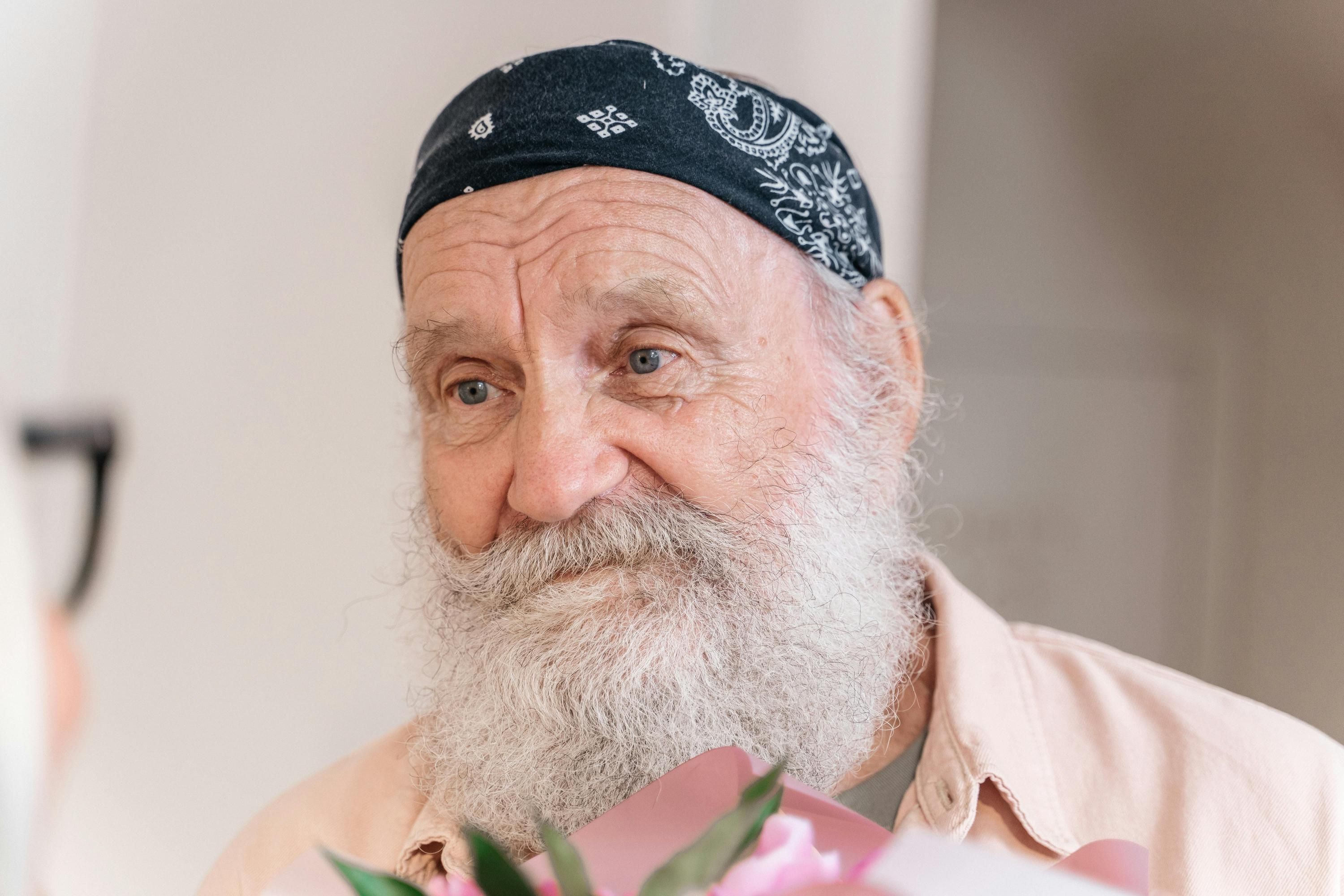 Сколько надо стажа для пенсии 10 000 гривен Сколько надо стажа для пенсии 10 000 гривен