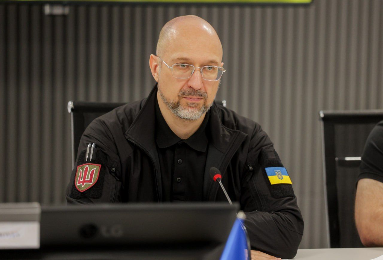 Шмыгаль высказался против продажи оружия за границу