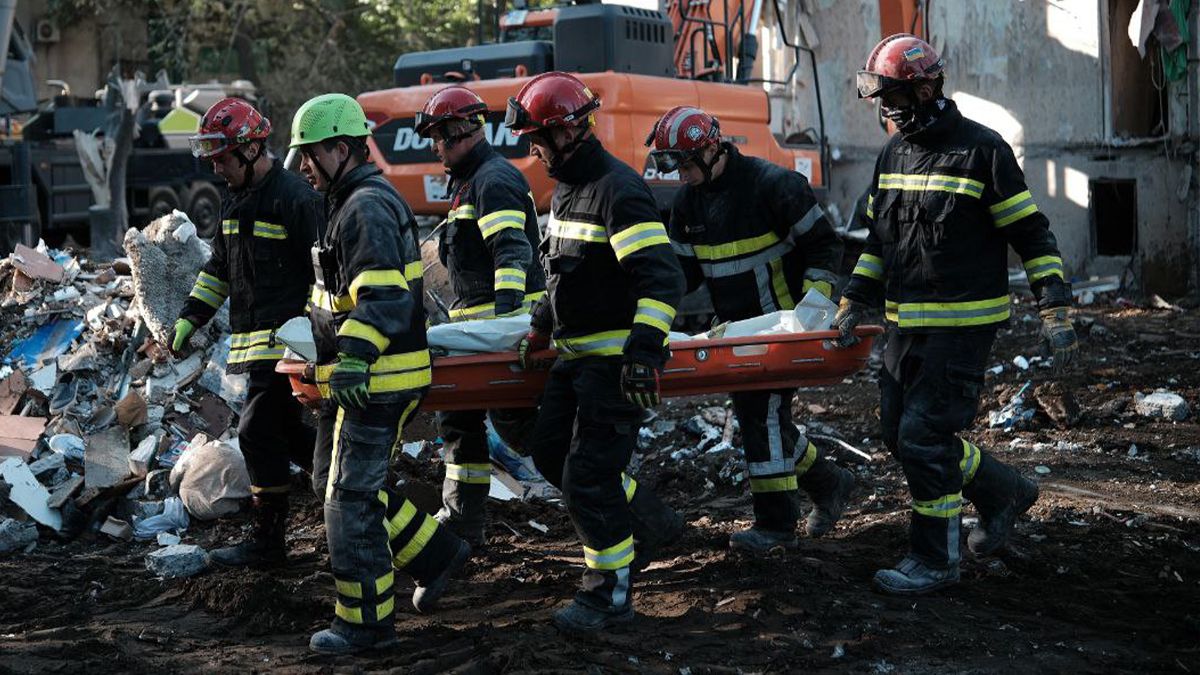 В ГСЧС отметили, что под завалами в Святошинском районе могут быть люди