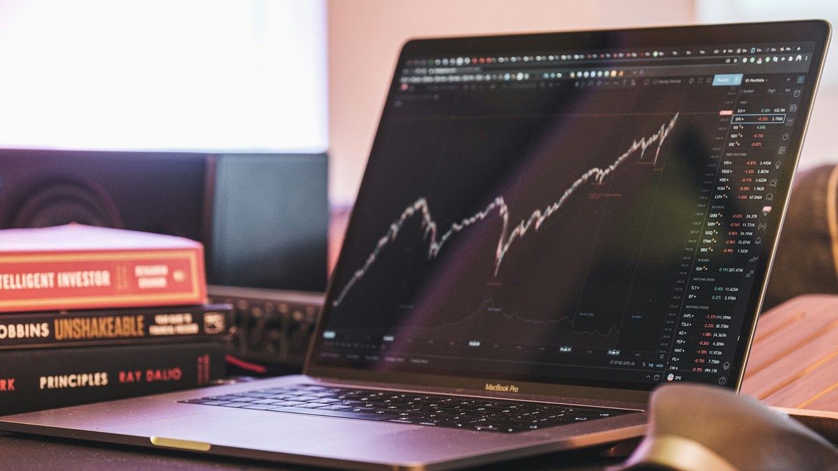 Торговля акциями и инвестиции с ChatGPT – как нейросеть заработала 25% на бирже Торговля акциями и инвестиции с ChatGPT – как нейросеть заработала 25% на бирже