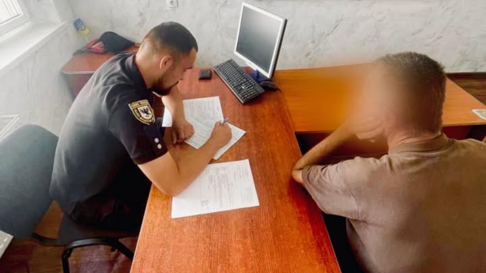 В Ивано-Франковске заметили нацистский жест во время минуты молчания В Ивано-Франковске заметили нацистский жест во время минуты молчания