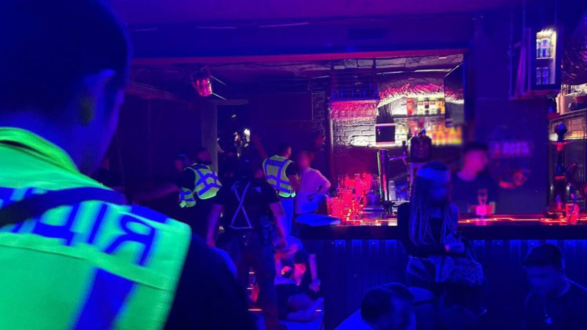 У столичному клубі була вечірка в День жалоби У столичному клубі була вечірка в День жалоби