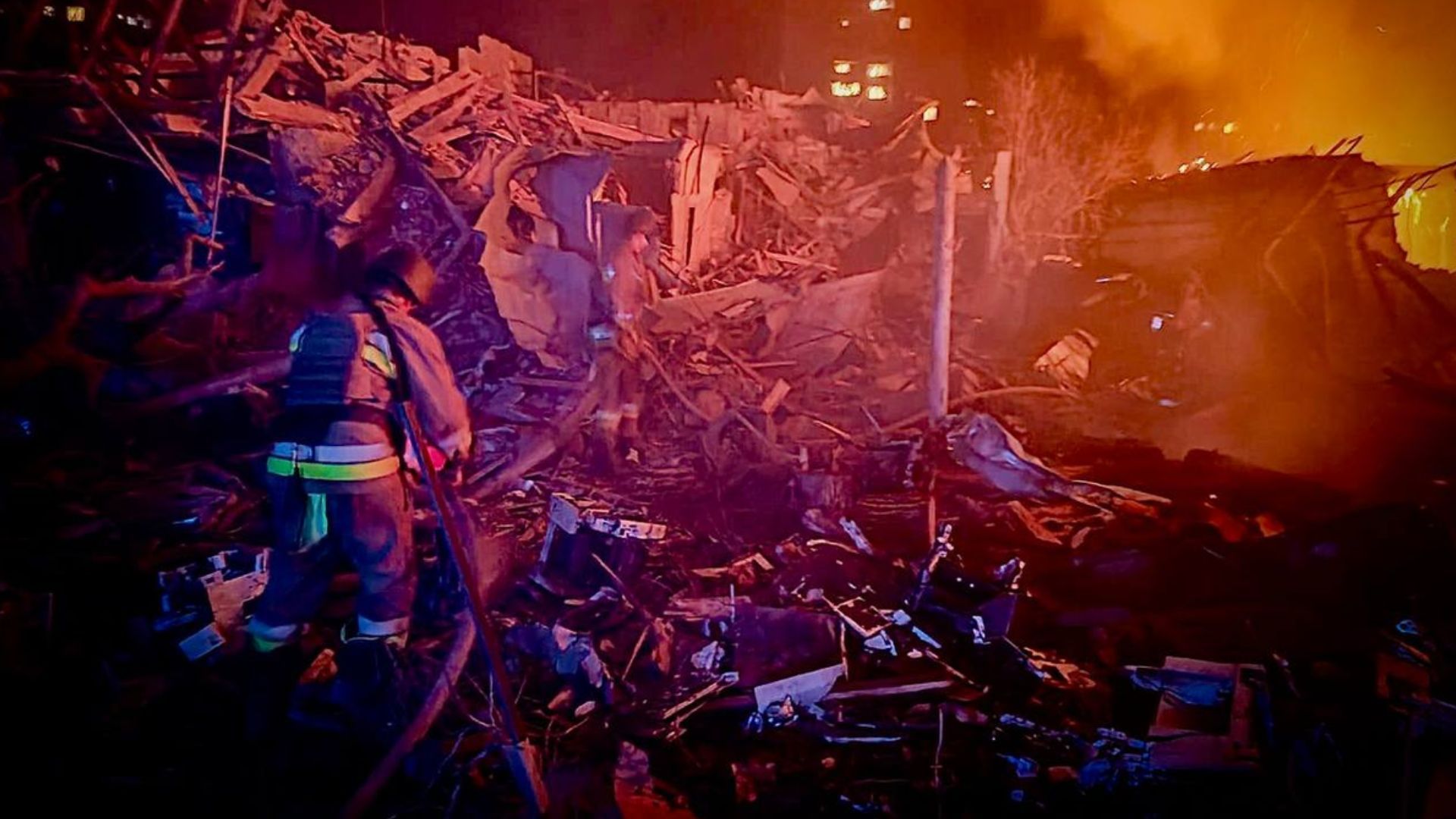 Наслідки удару по Миколаєву Наслідки удару по Миколаєву