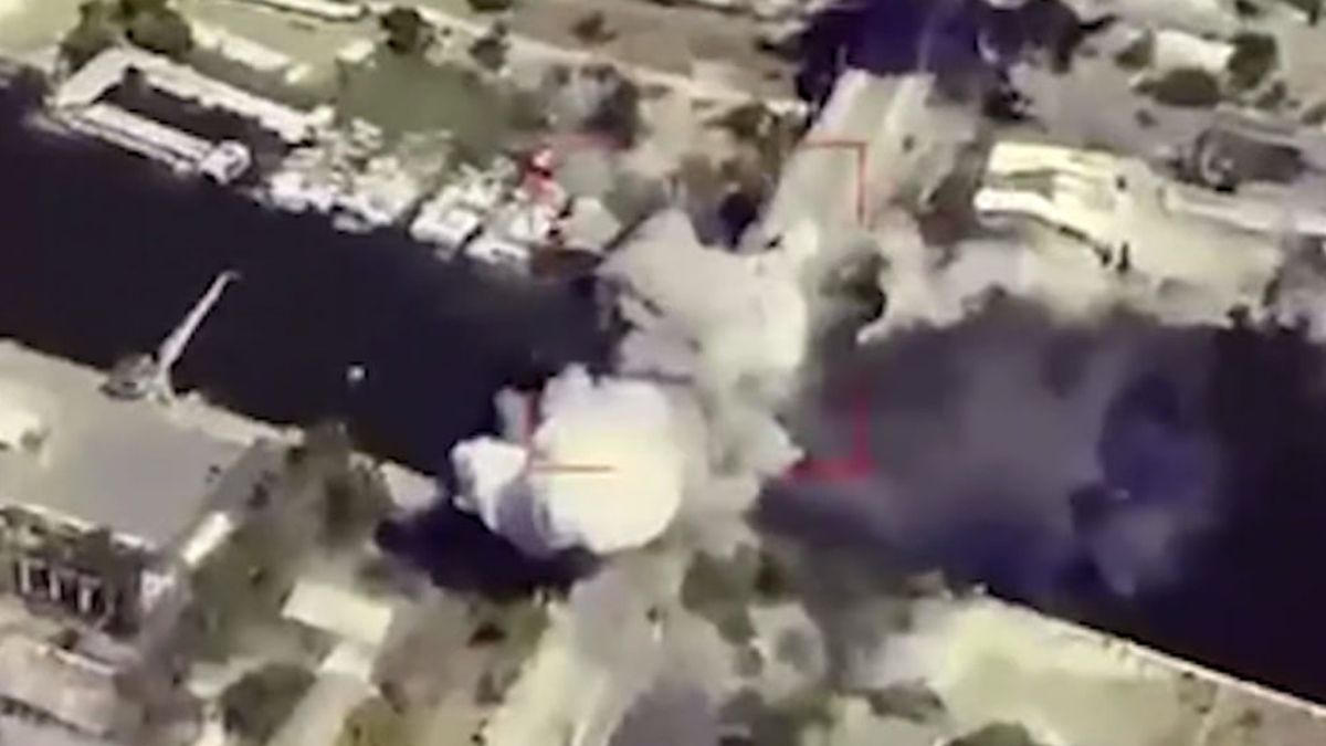 Удари по мосту в Херсоні - Корабел може опинитися в ізоляції - новини Херсона - 24 Канал Удари по мосту в Херсоні - Корабел може опинитися в ізоляції - новини Херсона - 24 Канал