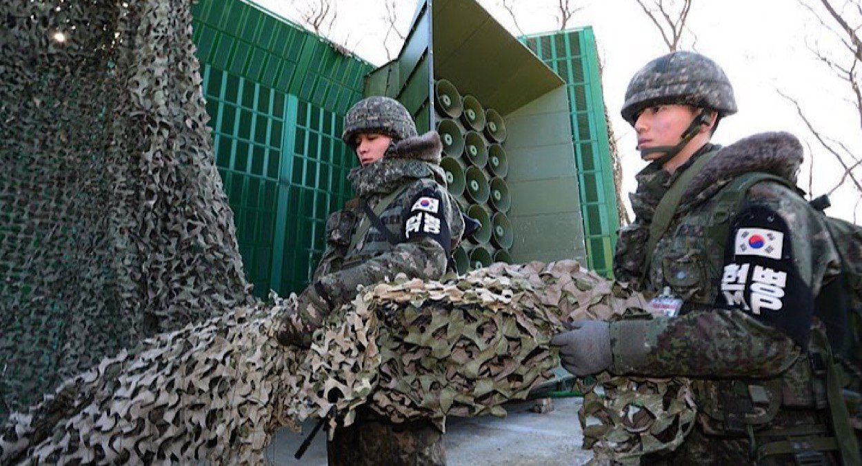 Сеул остановил трансляции против Ким Чен Ына Сеул остановил трансляции против Ким Чен Ына