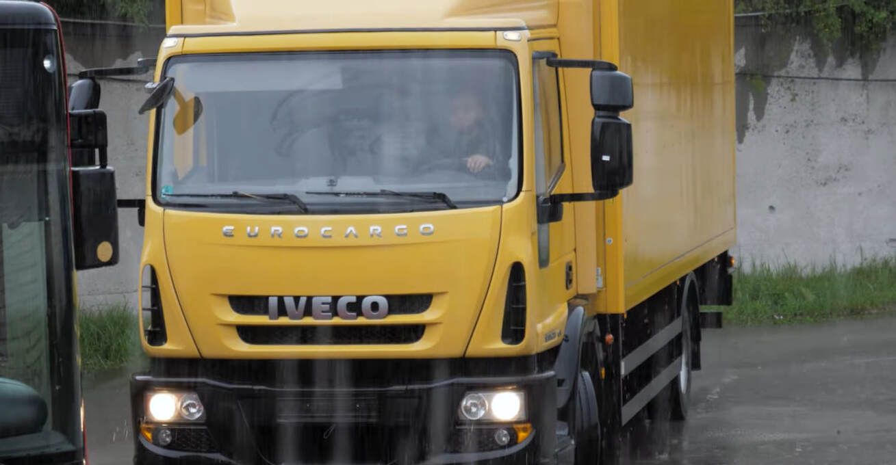 "Українська команда" передала вантажівку бійцям 28 бригади, які вже понад 3 роки на передовій - 24 Канал "Українська команда" передала вантажівку бійцям 28 бригади, які вже понад 3 роки на передовій - 24 Канал