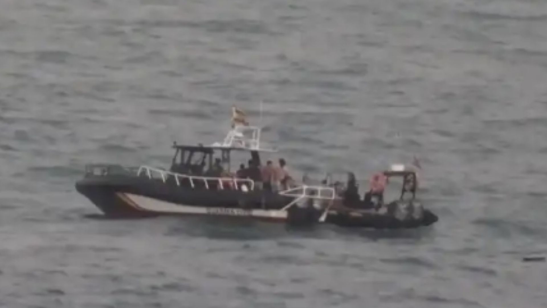 Судно с мигрантами Судно с мигрантами