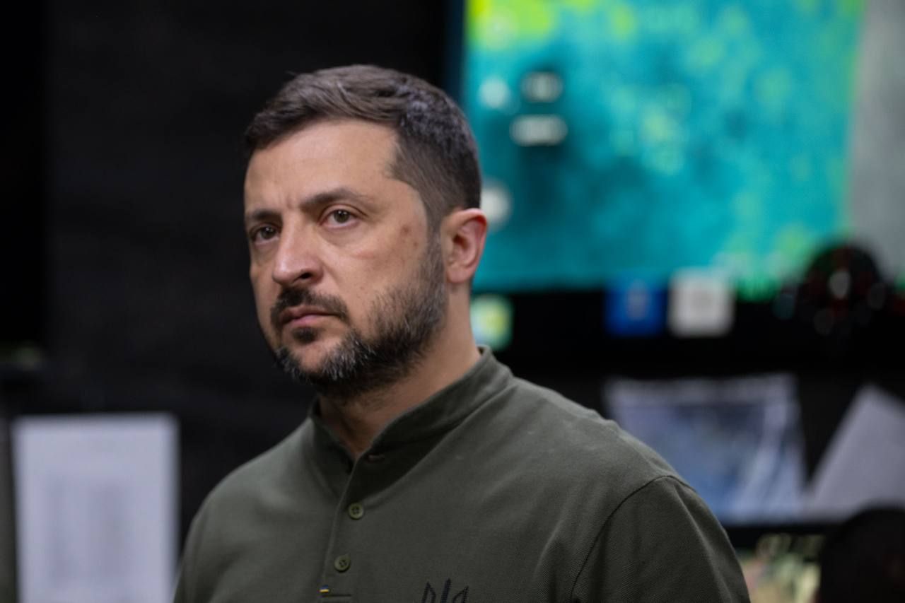 Зеленський побував на Вовчанському напрямку Зеленський побував на Вовчанському напрямку