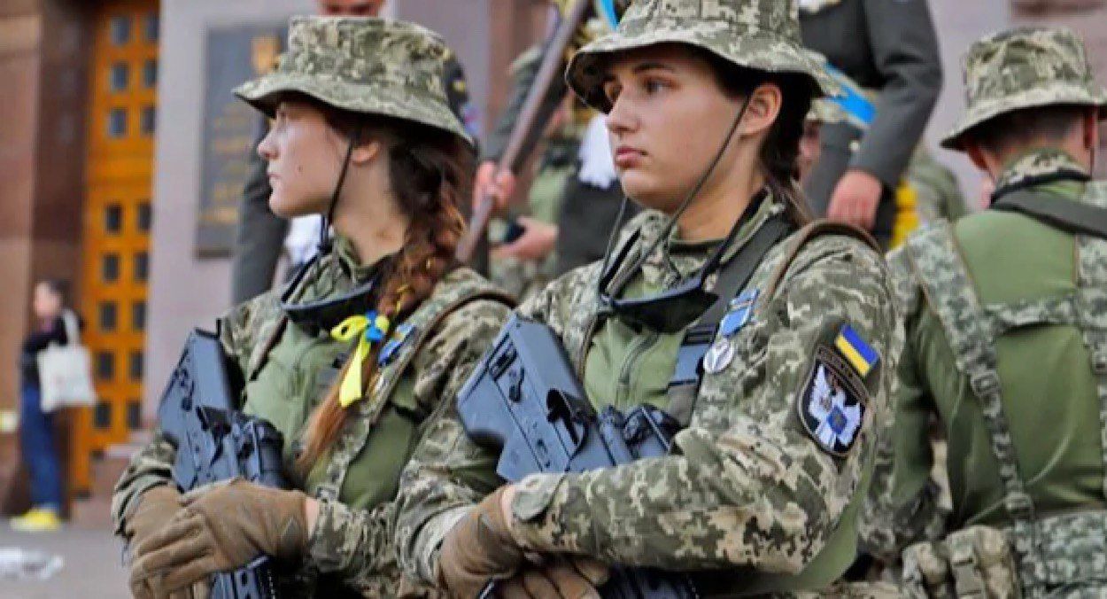 Жінки з медосвітою автоматично стають на облік