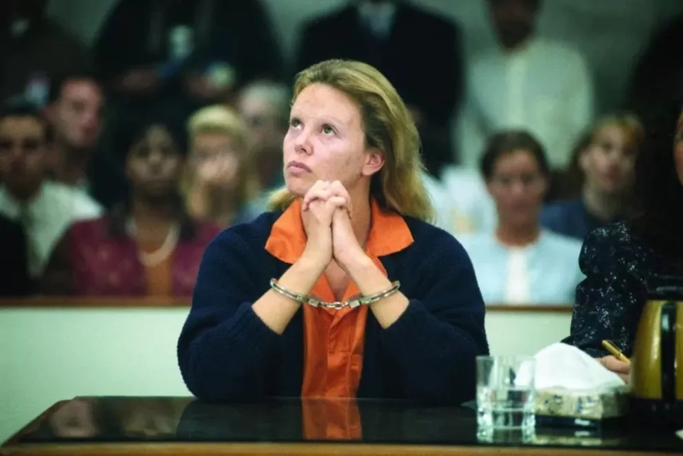 Шарлиз Терон в роли Ворнос Шарлиз Терон в роли Ворнос