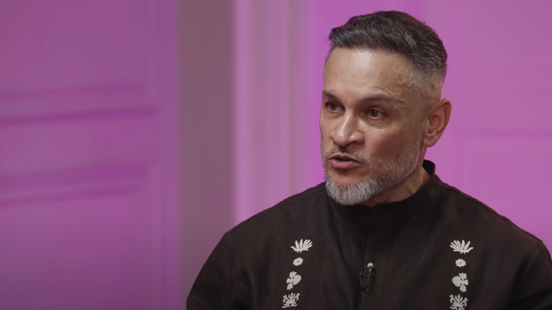 Ектор Хіменес-Браво Ектор Хіменес-Браво