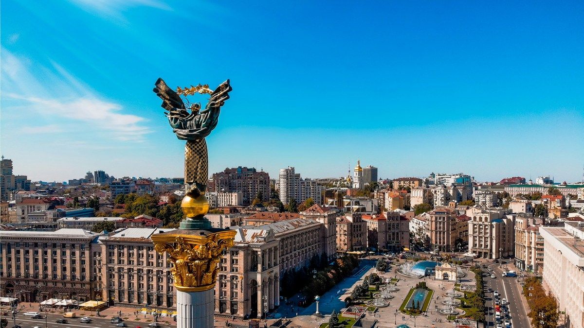 AI Factory в Україні – як Мінцифри розвиватиме інфраструктуру для штучного інтелекту AI Factory в Україні – як Мінцифри розвиватиме інфраструктуру для штучного інтелекту