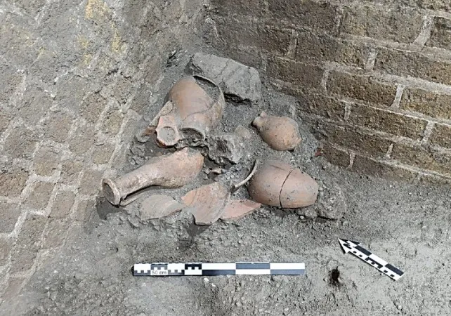 Люди, ймовірно, частково повернулися жити в спустошений район