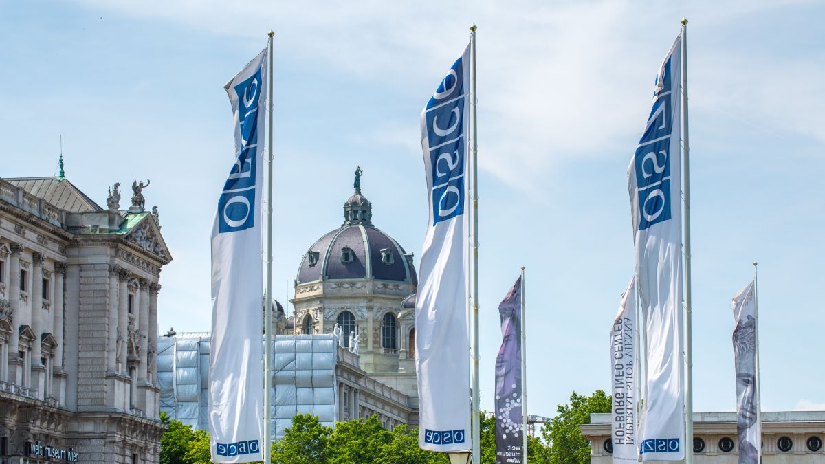 Члена делегации Швейцарии при ОБСЕ обвиняют в передаче информации России