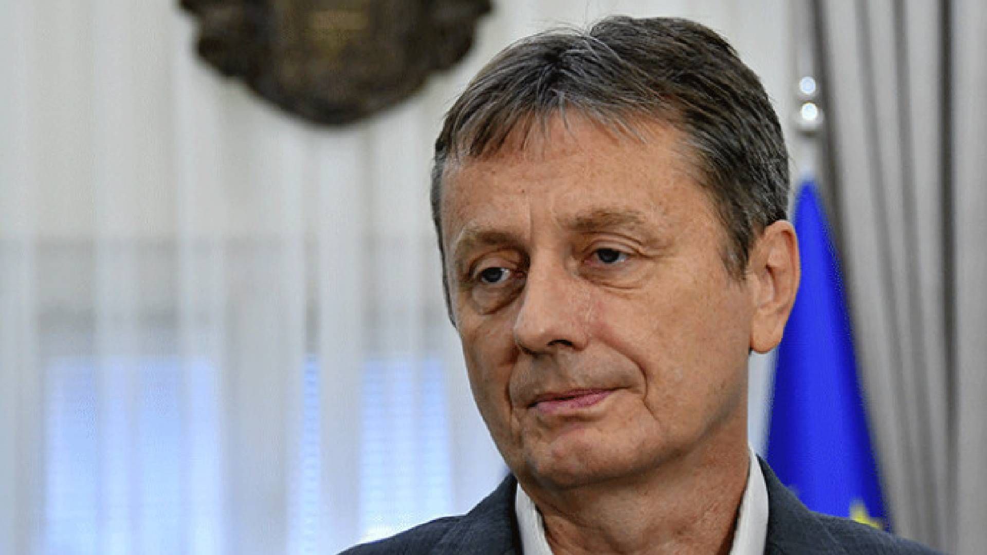 У сербского министра случился инсульт в прямом эфире У сербского министра случился инсульт в прямом эфире