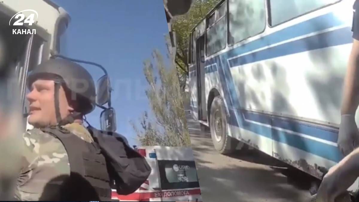 Росіяни вдарили дроном по цивільному автобусу в Херсоні Росіяни вдарили дроном по цивільному автобусу в Херсоні