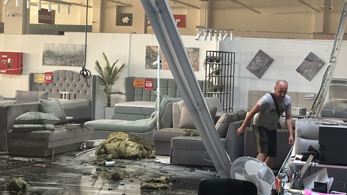 Удар по магазину мебели в Харькове 9 августа 2025 - как выглядит салон после обстрела - 24 Канал