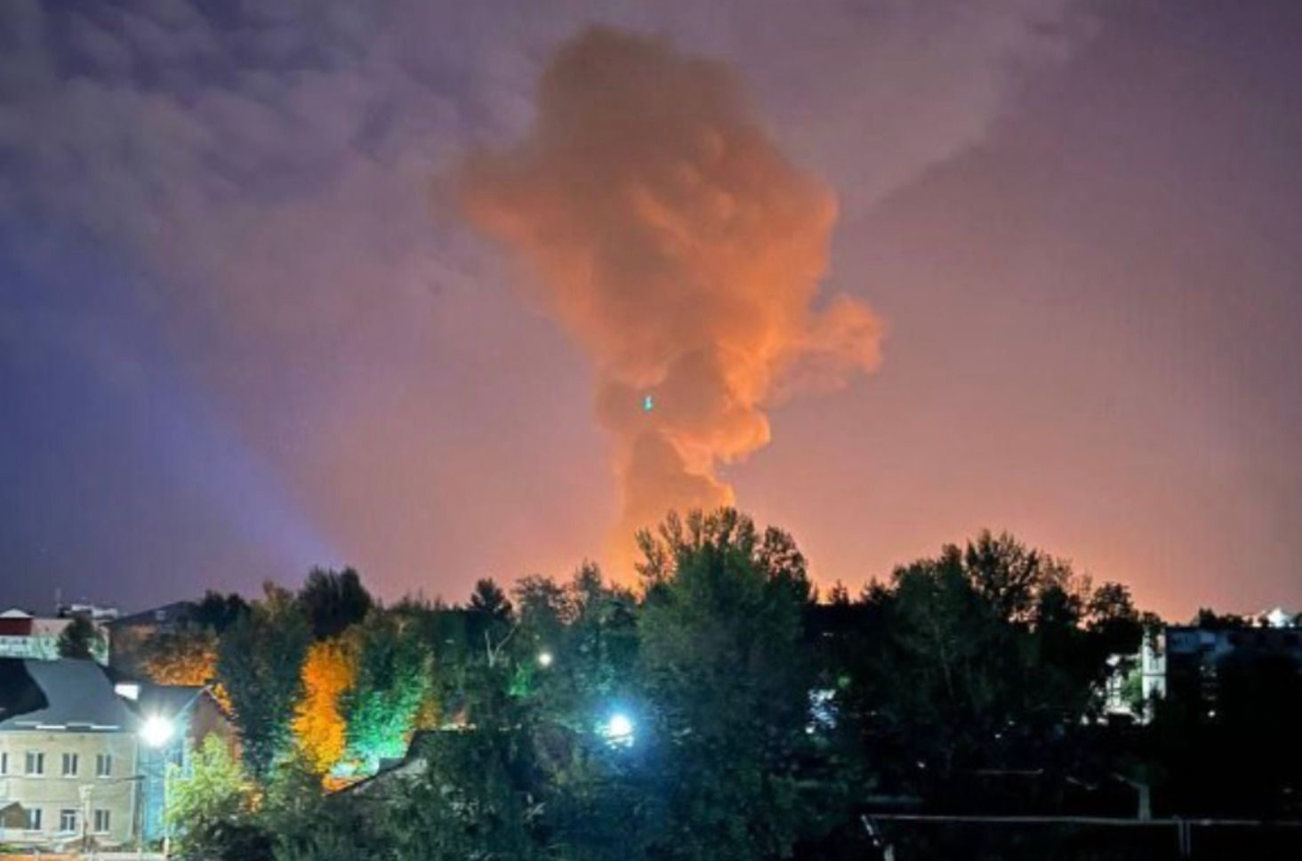 Вибухи в Енгельсі та Саратові 10.08.2025 - що відомо про наслідки