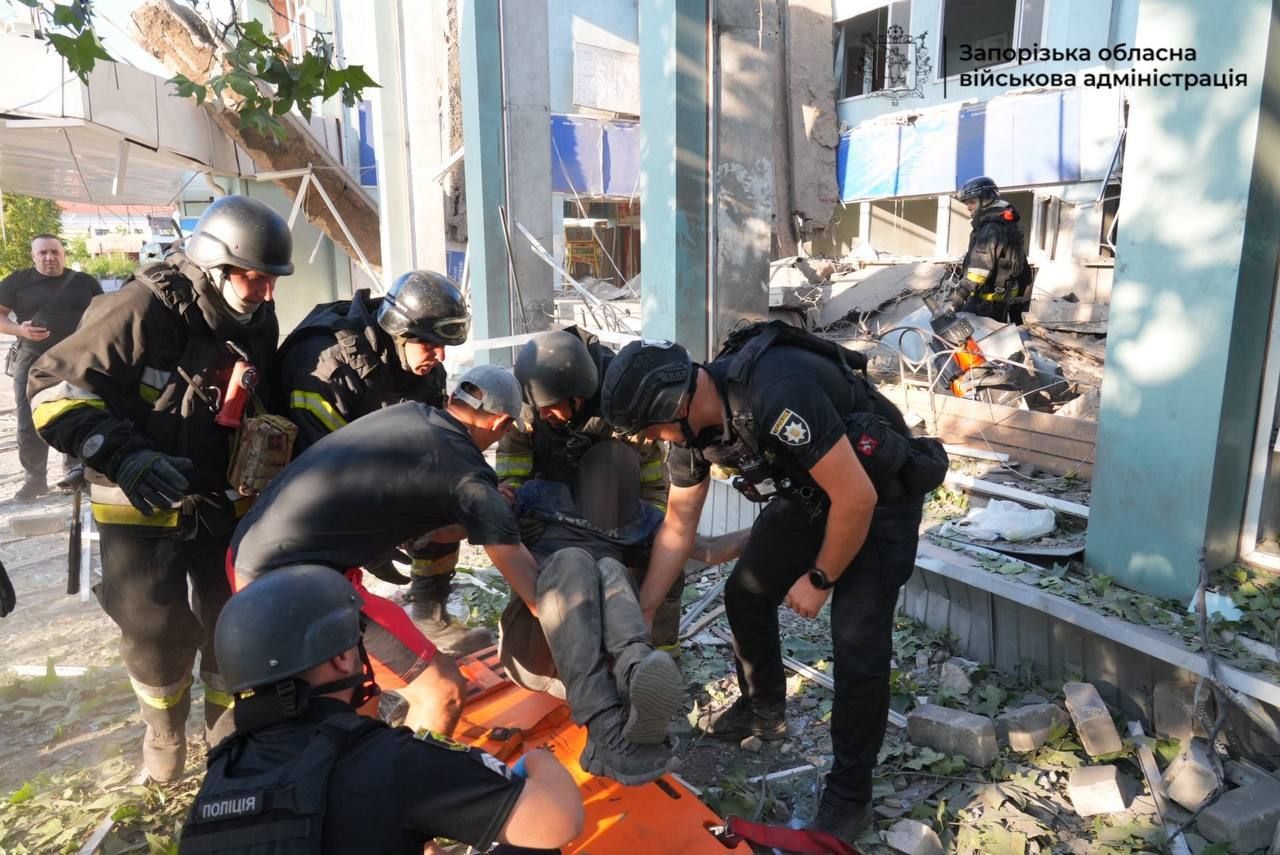 На Запорожье пострадавшие после ударов 10 августа - 24 Канал На Запорожье пострадавшие после ударов 10 августа - 24 Канал