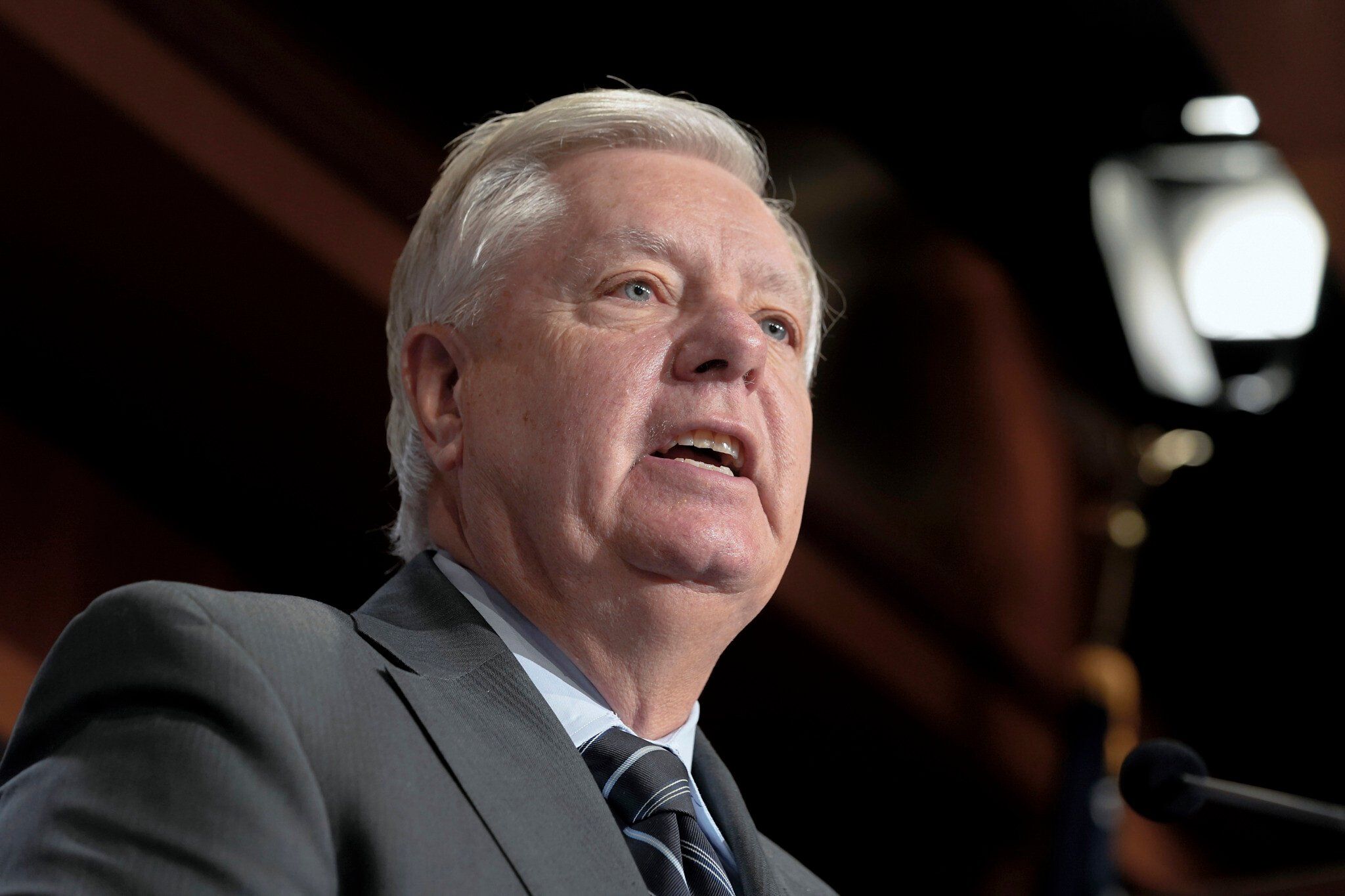 Грэм сказал, что Китай следит за действиями Трампа по Украине Грэм сказал, что Китай следит за действиями Трампа по Украине