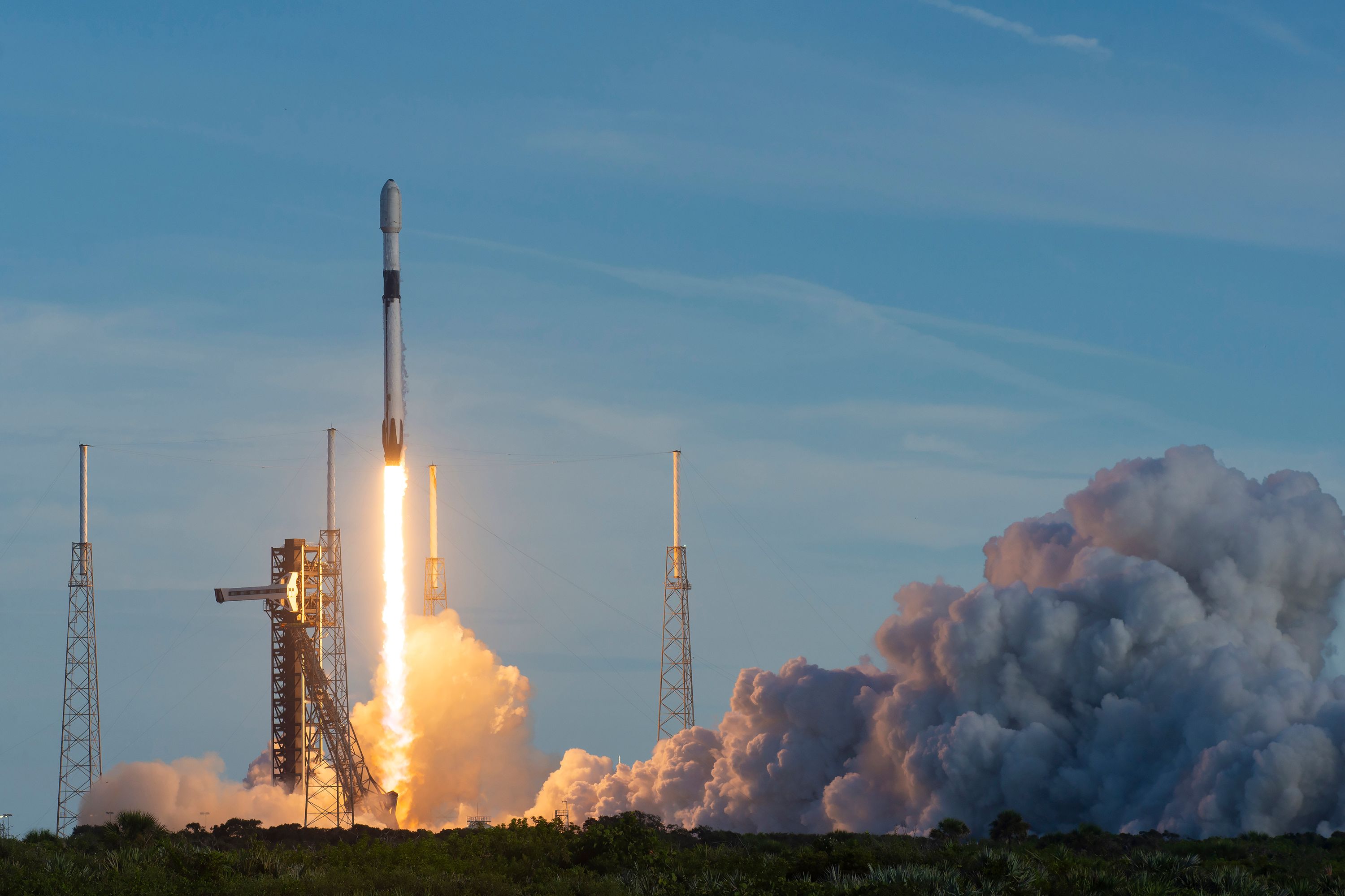 Amazon нарощує супутникове угруповання