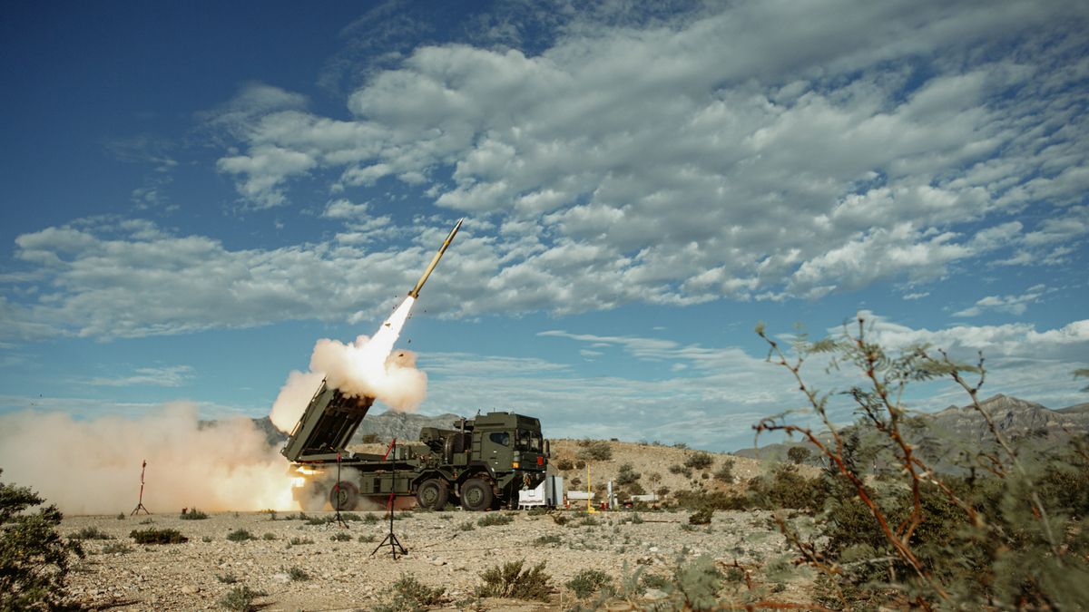 GMARS – ракетная система успешно прошла первые боевые стрельбы GMARS – ракетная система успешно прошла первые боевые стрельбы