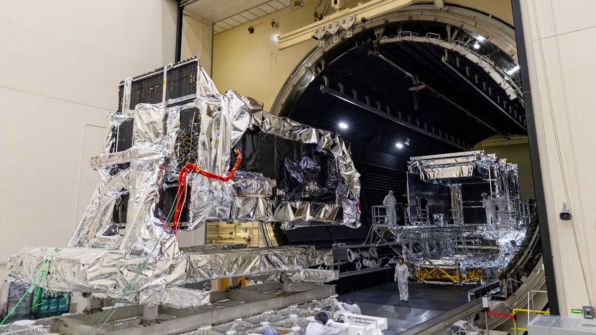 Супутник попередження про ракети США пройшов тести для роботи у космічних умовах Супутник попередження про ракети США пройшов тести для роботи у космічних умовах