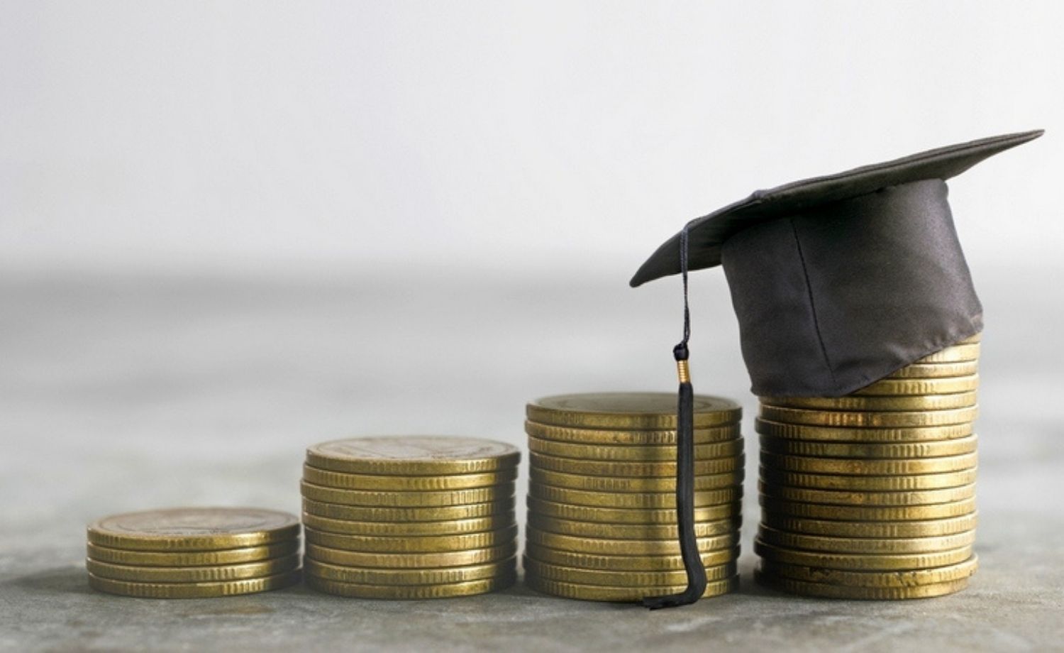 З вересня в Україні зростуть стипендії: скільки отримуватимуть освітяни - Освіта З вересня в Україні зростуть стипендії: скільки отримуватимуть освітяни - Освіта