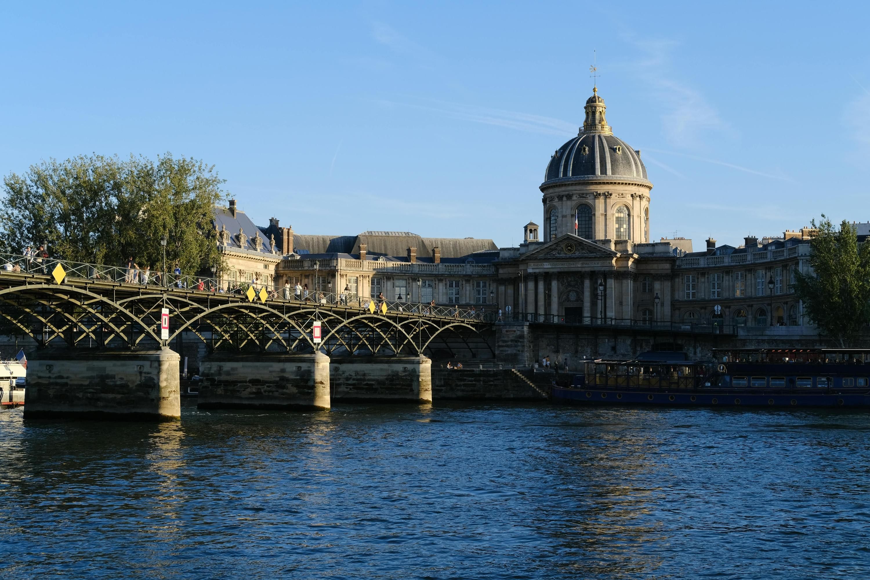 Українка розповіла про життя у Франції Українка розповіла про життя у Франції