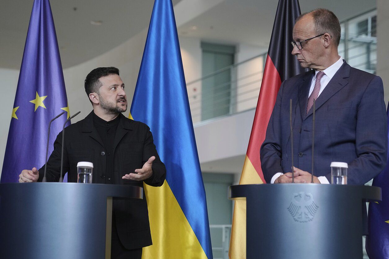 Зеленский встретился с Мерцом