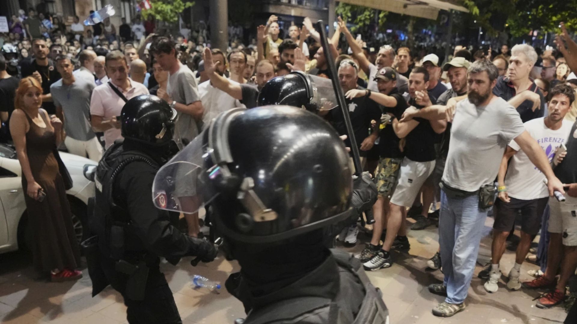 У багатьох великих містах Сербії знову протести - 24 Канал